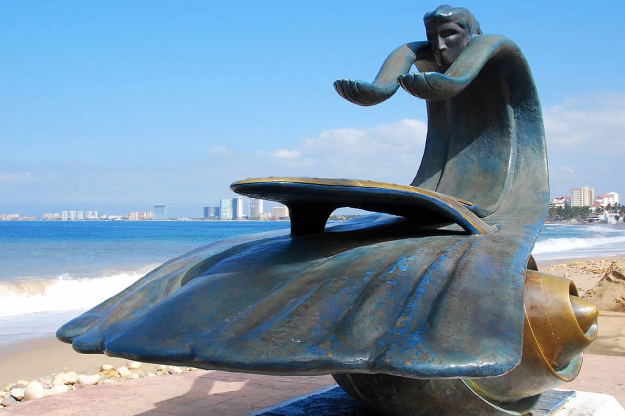 La Naturaleza como Madre | Arte y espiritualidad en el Malecón de Puerto Vallarta