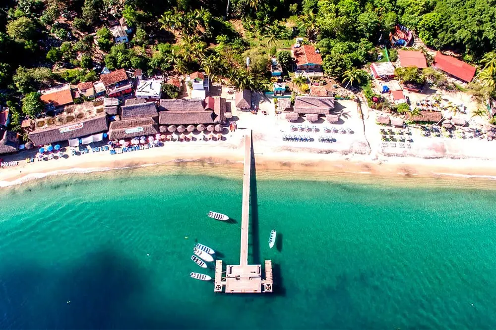 Playa Las Ánimas Jalisco: Paraíso Tropical con Restaurantes a la Orilla del Mar