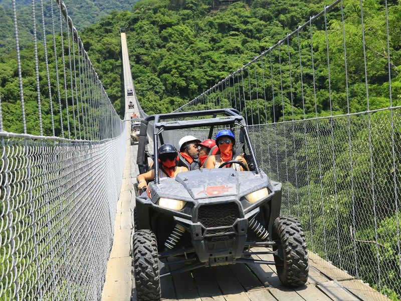 Tour RZR Jorullo Bridge en Puerto Vallarta | Aventura y puente colgante